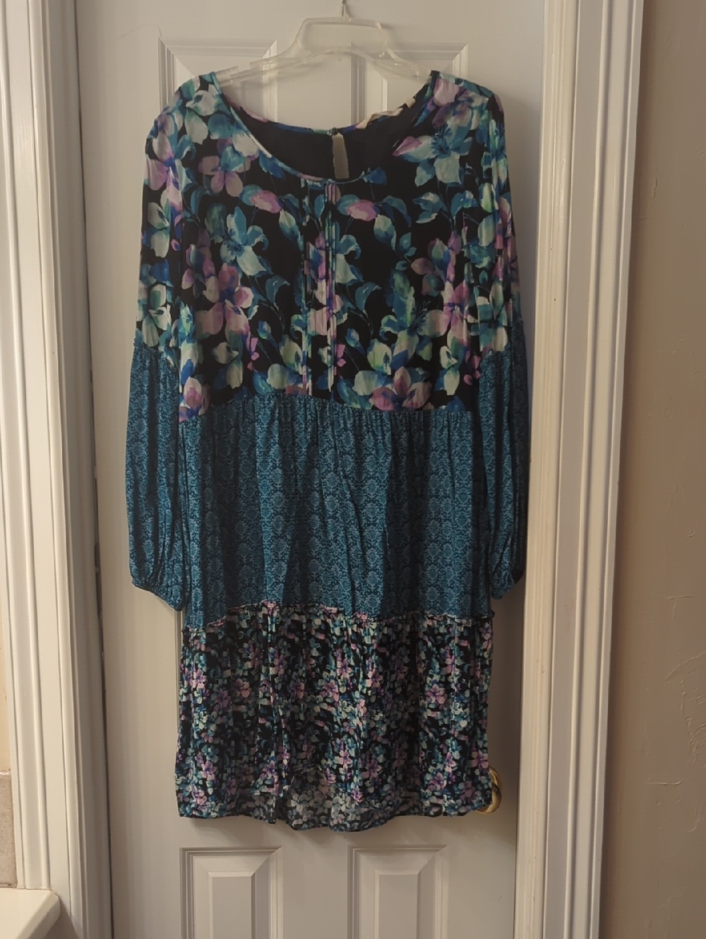 Soft Surroundings Turquoise and Purple Floral Tiered Long-Sleeve Dress